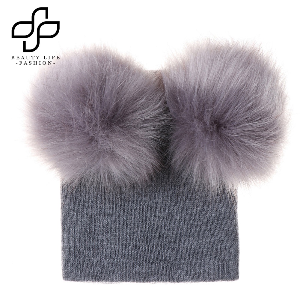 Nón Len Ấm Áp Màu Trơn Đính Hai Quả Bông Thời Trang Thu Đông Cho Bé