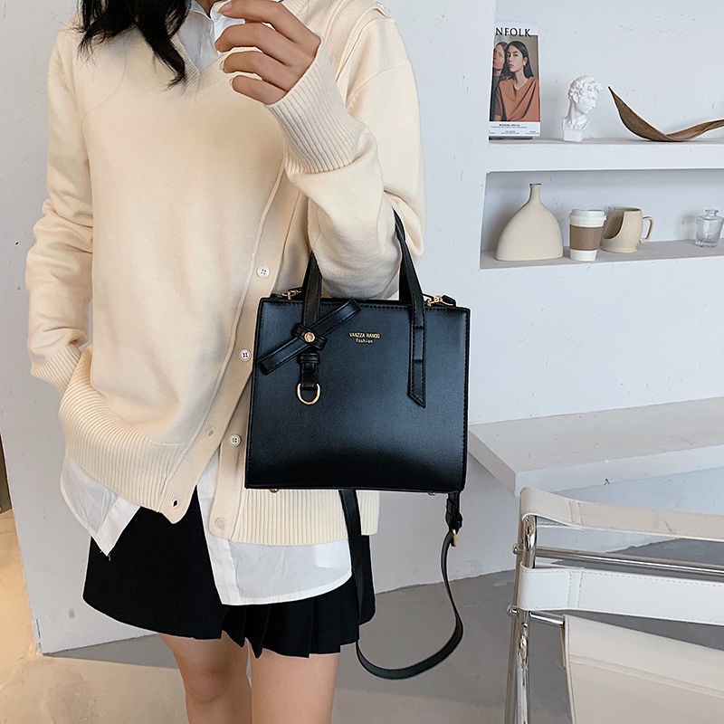 Túi Xách Đeo Vai Cỡ Lớn Màu Đỏ Thời Trang Cho Nữ