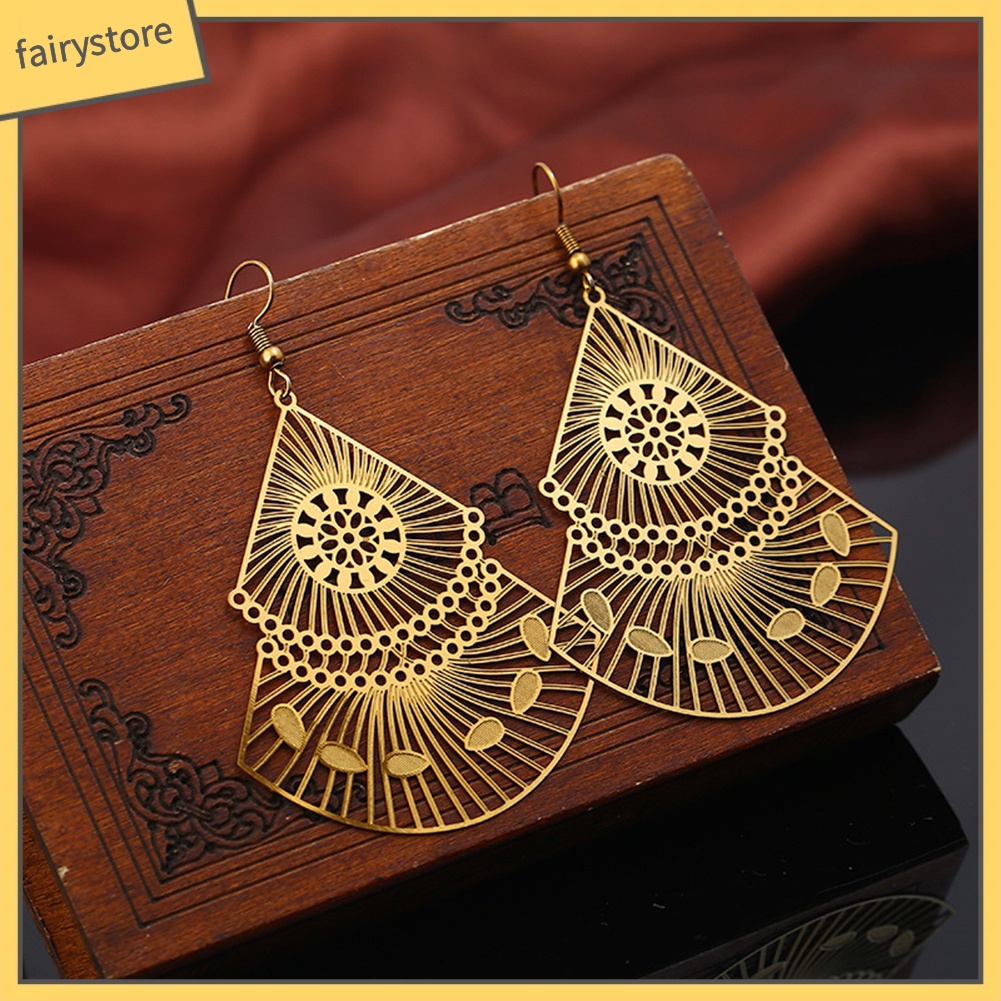 Bông Tai Dáng Dài Hình Quạt Rỗng Nhiều Màu Thời Trang Cho Nữ