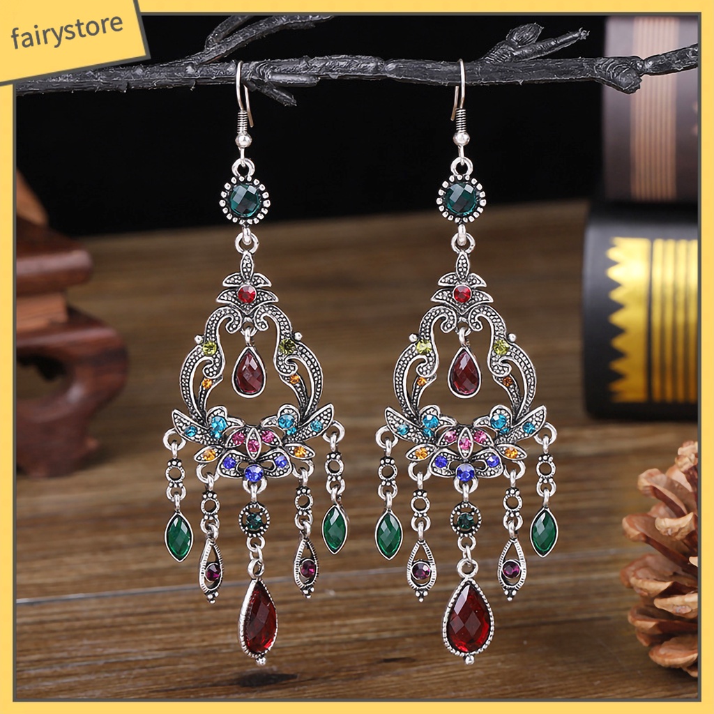 1 Đôi Bông Tai Hình Hoa Đính Pha Lê Giả Thiết Kế Đục Lỗ Phong Cách Cổ Điển Thời Trang