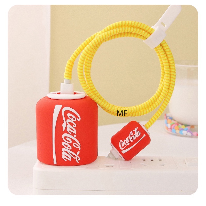 Phụ Kiện Bảo Vệ Dây Cáp Sạc USB Bằng Silicon Hình Shin-chan 3D Dễ Thương Cho iPhone 18 / 20W