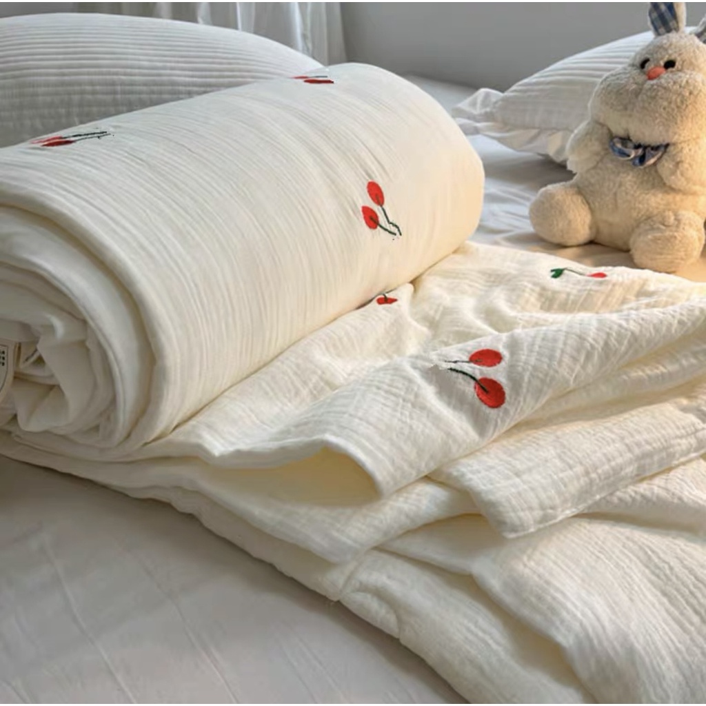 Chăn Bông Hai Lớp Siêu Mềm Mại Thoáng Khí Có Thể Giặt Máy Tiện Lợi