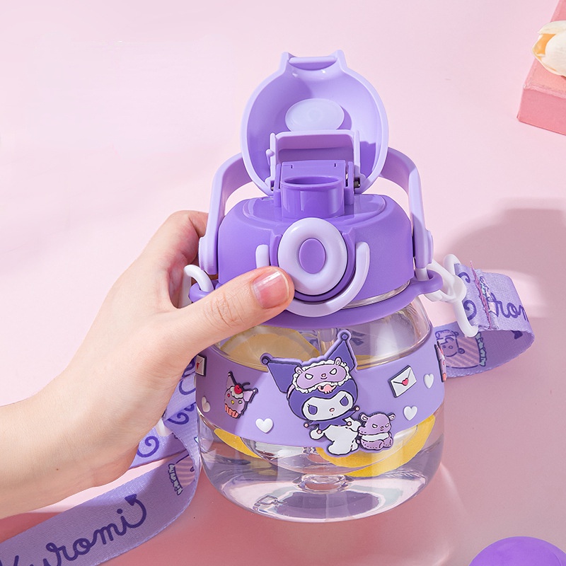 Bình Nước Dung Tích Lớn 750ml Có Ống Hút Họa Tiết Hoạt Hình Hello Kitty / Cinnamoroll Kuromi Dễ Thương Cho Bé
