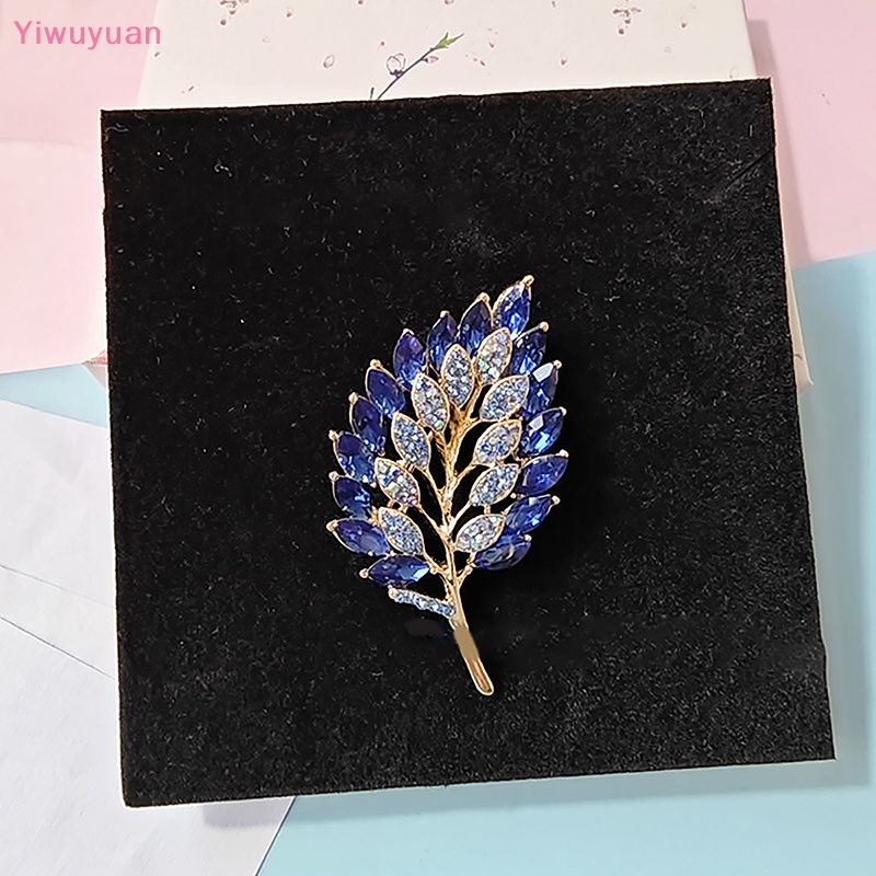 Ghim Cài Áo Kim Loại Hình Lá Đính Đá Phong Cách Vintage Mới