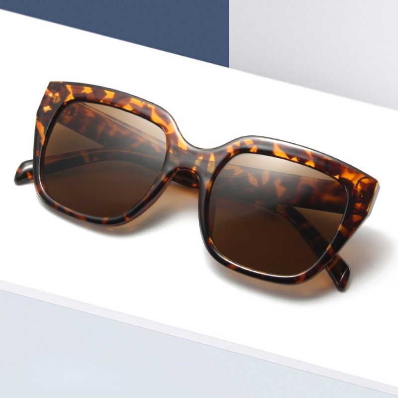 (KIQI-FASHION) COD Kính Chống Nắng Chống Tia UV Dáng Vuông Phong Cách Hàn Quốc Cổ Điển Thời Trang Mùa Hè Mới Cho Nam Và Nữ