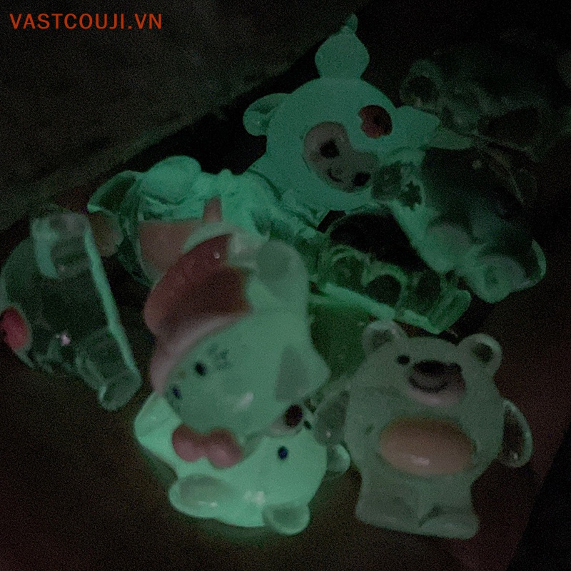 Set 2 Mô Hình Nhân Vật Hoạt Hình SpongeBob Patrick Star Kuromi Dâu Tây Mini Bằng Nhựa Resin Màu Dạ Quang Xinh