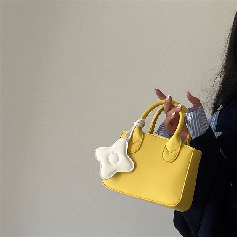 Túi Đeo Chéo Vai Dễ Thương Thời Trang 2023