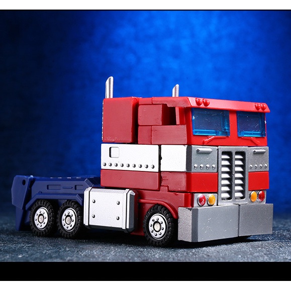 Đồ Chơi Xe Biến Hình Optimus Prime GT-05 12cm