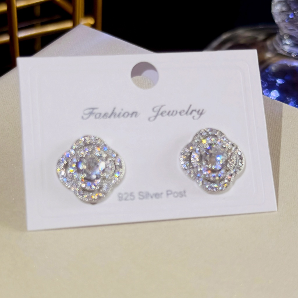 Khuyên Tai Hoa Trà Đính Đá Zircon Tinh Xảo Thời Trang Hàn Quốc