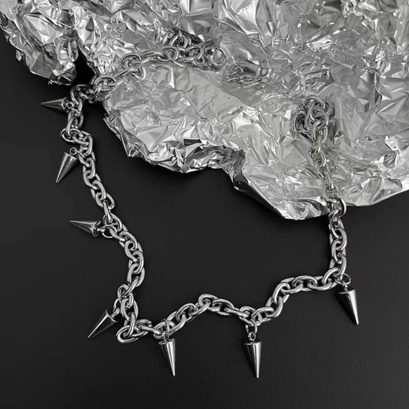 Vòng Cổ Choker Ngắn Đính Đinh Tán Phong Cách Hip Hop Gothic Cho Nam Và Nữ