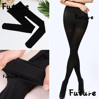 Quần tất dày màu đen giúp giữ ấm cho nữ