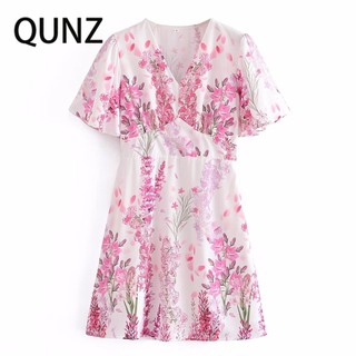 Đầm Ngắn Tay Cổ Chữ V In Họa Tiết Qunz 5938