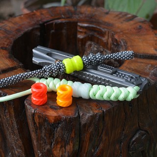 Móc khóa thủ công phát sáng dạ quang độc đáo