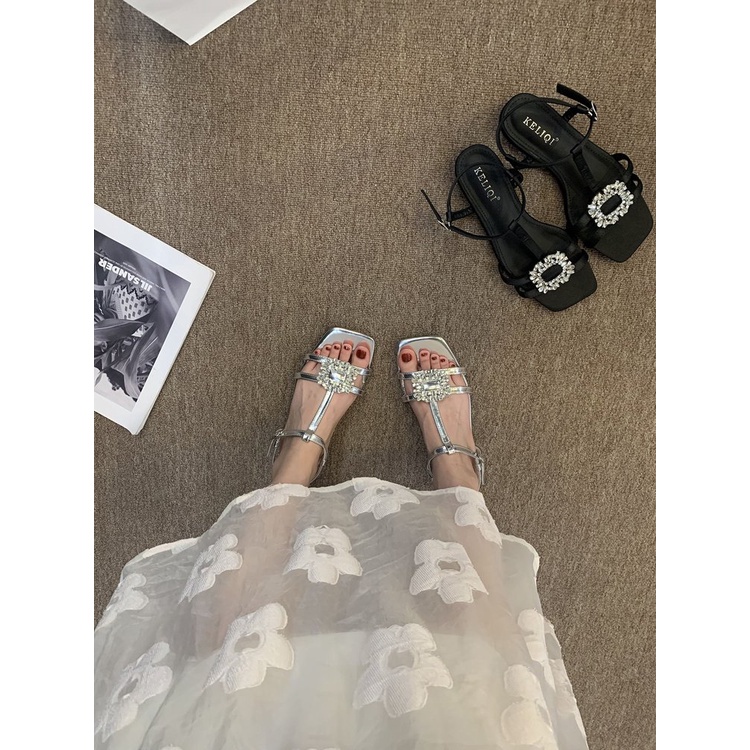Giày Sandal Đế Bằng Hở Ngón Đính Đá Thoáng Mát Xinh Xắn Cho Nữ