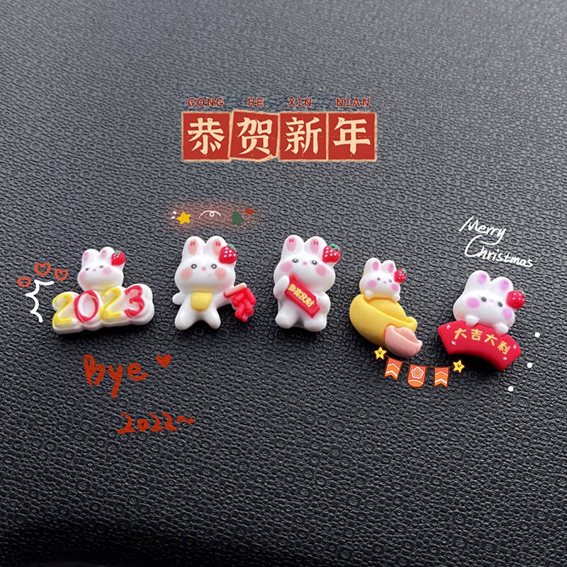 Car Interior Decoration Ornament Automobile Hanging Ornament Dashboard Display Screen Auspicious Rabbit Car Accessories Small Animal Doll 1sFb