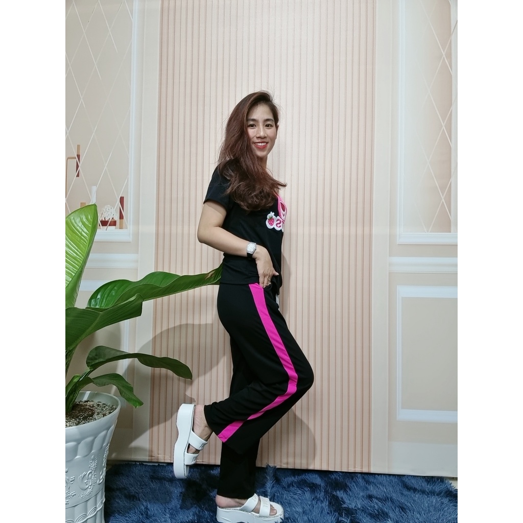 SET BỘ DÀI SUÔNG THÊU GẤU LOTSO ĐEN + TRẮNG HỒNG 679500