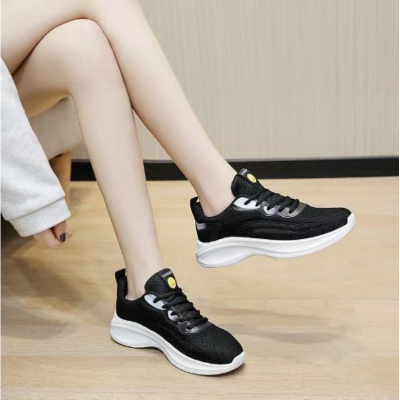 🔥có hàng sẵn🔥giày sneaker nữ Giày Thể Thao Nữ Đế Mềm Thoải Mái Năng Động-AA0330