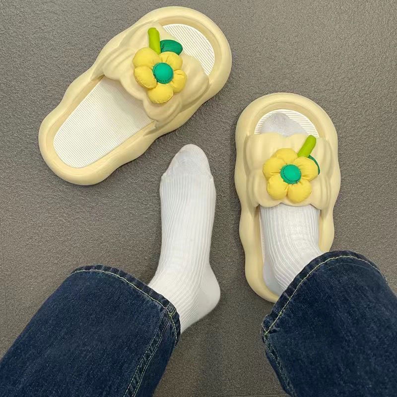 Dép Đi Trong Nhà Đế Dày Chống Trượt Trang Trí Hoa Dễ Thương Dành Cho Bạn Nữ