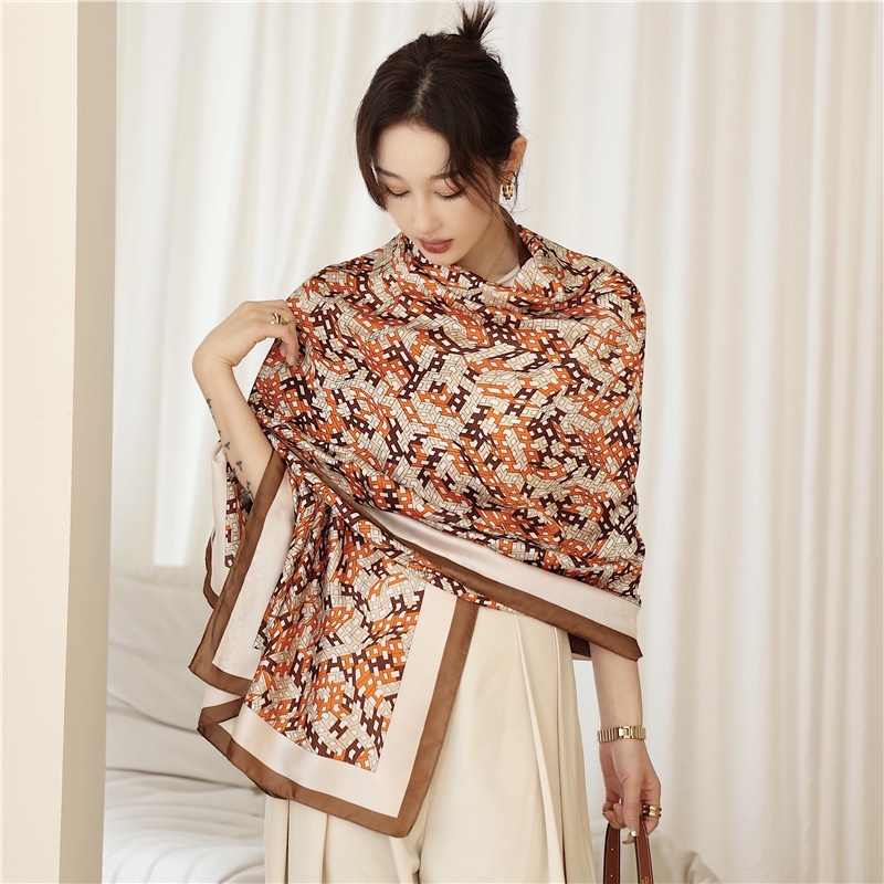 Khăn Choàng Cổ Dài Mỏng Cỡ Lớn 180X90Cm In Chữ Thời Trang Xuân Hè