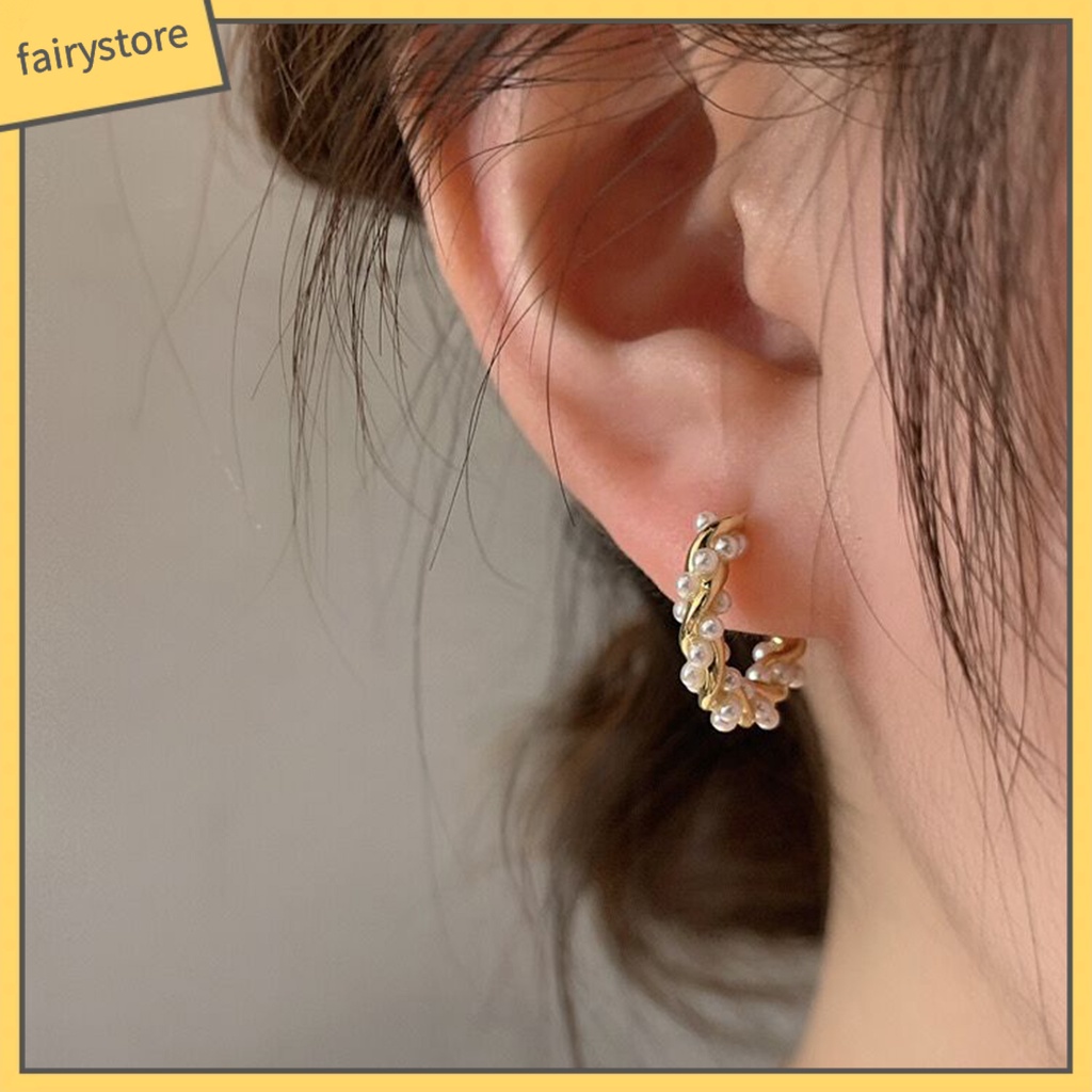 1 Đôi Bông Tai Tròn Đính Ngọc Trai Nhân Tạo Kiểu Dáng Sang Trọng Dành Cho Nữ