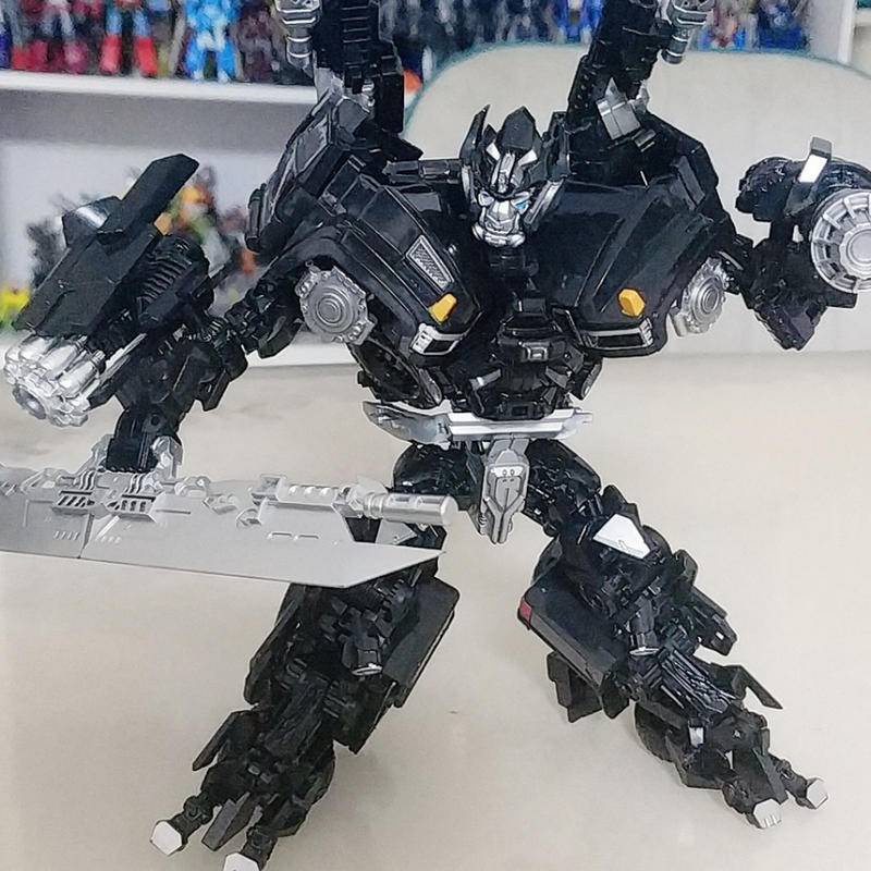 Mô Hình Đồ Chơi Robot Biến Hình Xe Hơi BAIWEI TW1026 SS14 LS09