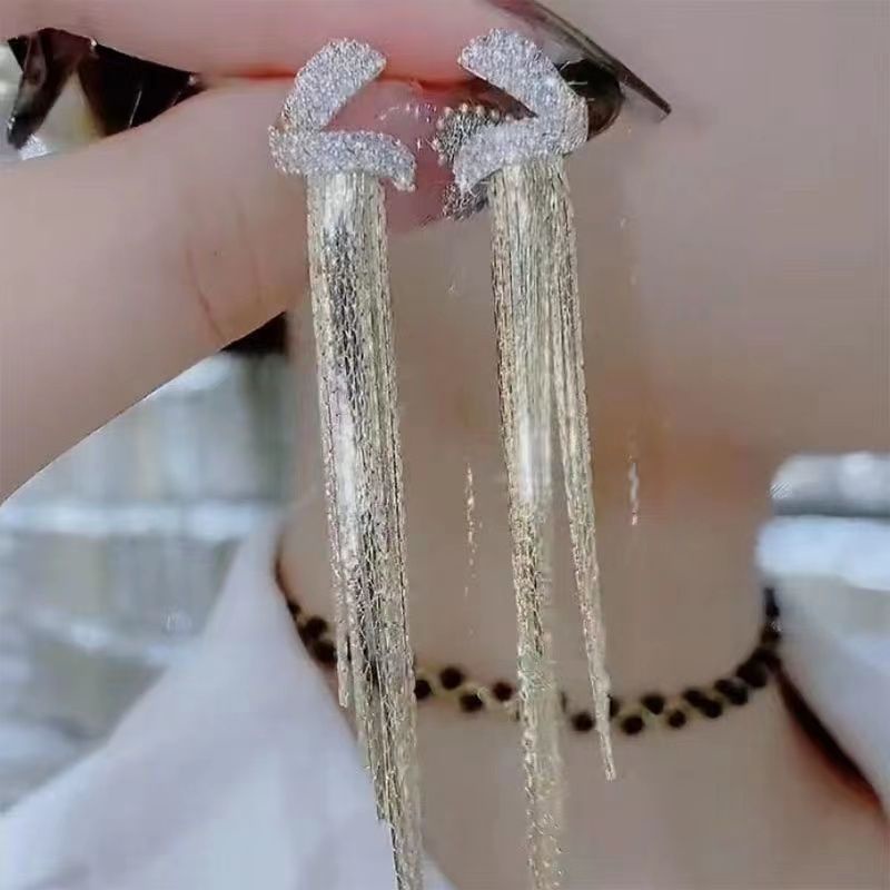 Bông Tai Dáng Dài Tua Rua Phong Cách Cá Tính Bán Chạy Nhất Năm 2023