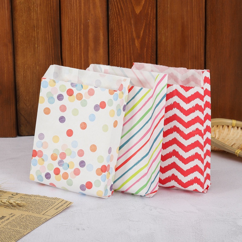 Túi Giấy Gói Hàng, Bao Bì Đựng Quà Hoạ Tiết Caro,chấm bi .. đựng Bánh Pastel Cực Xinh Gói Quà và Trang Trí Đẹp