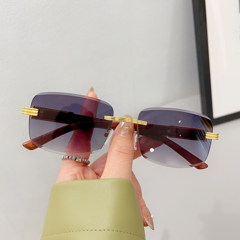 Kính Mát Gọng Vuông Kim Loại Thời Trang Cho Nam Nữ