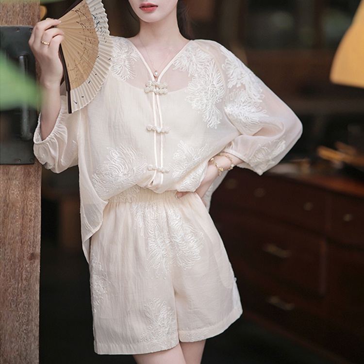 Multiplication top little fu mother bộ đồ phong cách quốc gia thêu váy eo cao hàng đầu 2023 phong cách mới bộ đồ nữ phong cách quốc gia ff