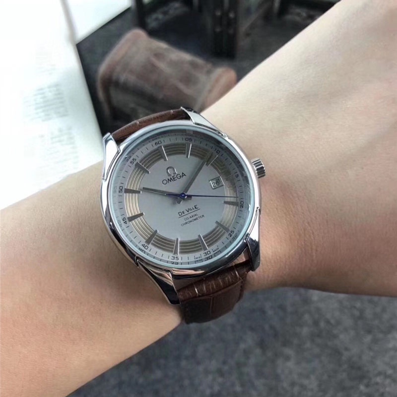 Đồng Hồ Quartz Nam Hiển Thị Ngày Với Dây Đeo Da OGA