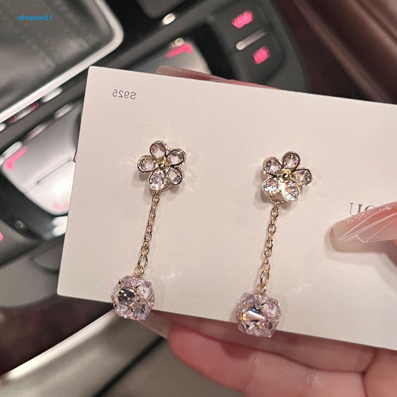 Bông Tai Hình Hoa Đính Đá Zircon Lấp Lánh Thanh Lịch