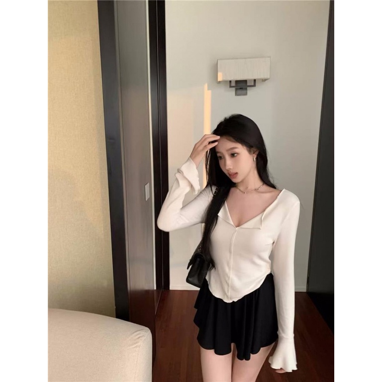 Áo Sơ Mi Ngắn Mỏng Tay Dài Cổ Chữ v Thiết Kế Không Đồng Đều Dễ Thương Phong Cách Mới Dành Cho Bạn Gái