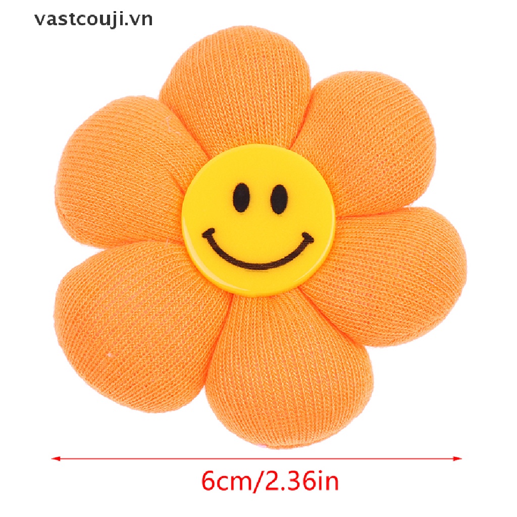 1 Huy Hiệu Cài Áo Hình Hoa Mặt Cười / Giày / Nón Nhiều Màu Sắc Dễ Thương DIY