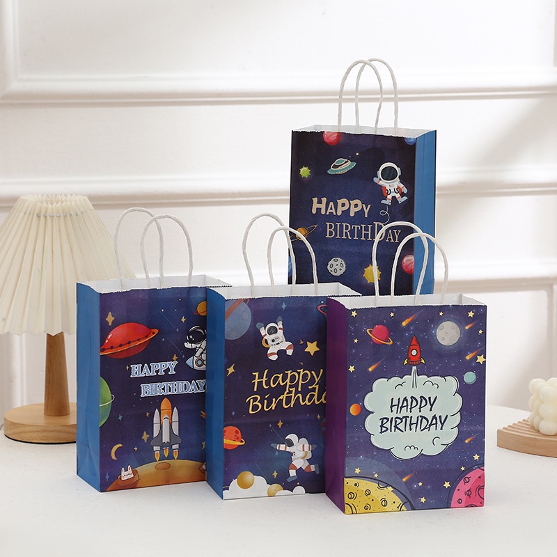 1 Túi Giấy Đựng Kẹo Hình Phi Hành Gia Hoạt Hình Dễ Thương 21 * 15 * 8CM
