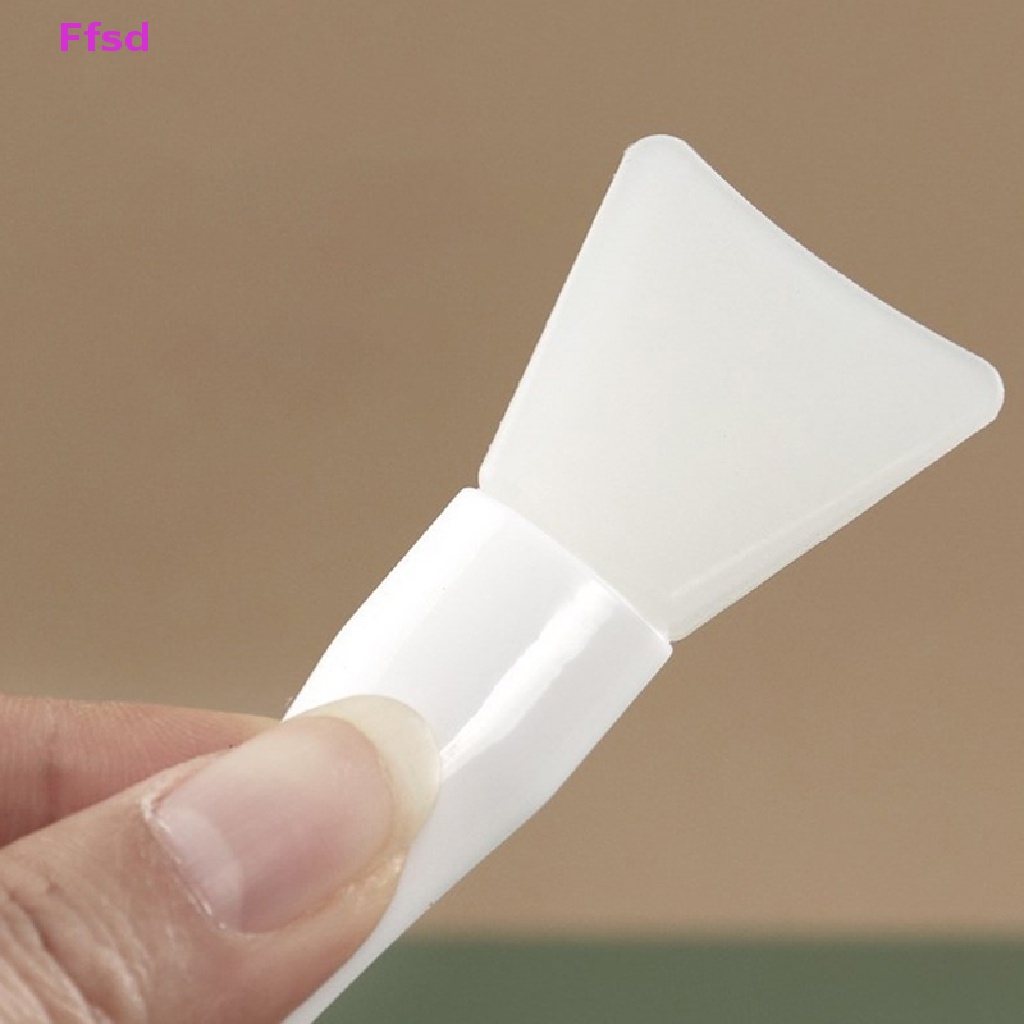 1 Cọ Silicone Phết Mặt Nạ Trang Điểm Tiện Dụng