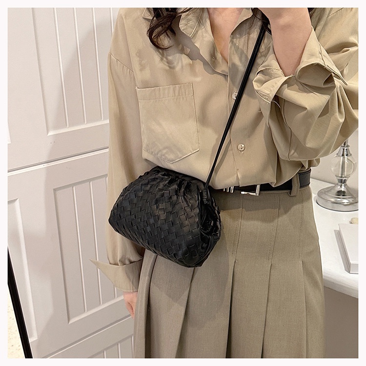 Túi Đeo Vai Đan Mây Thời Trang Phong Cách Mới 2023
