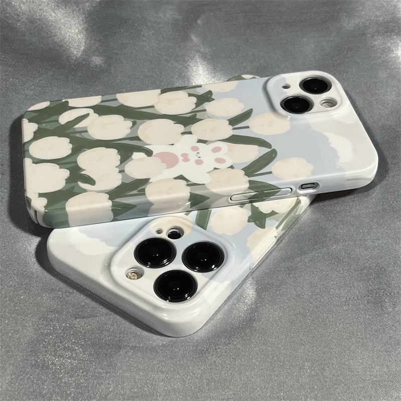 Ốp Điện Thoại Cứng Họa Tiết Thỏ Và Hoa Tulip Dễ Thương Cho iPhone14 / 1311 8x 12 / 7 / IN20