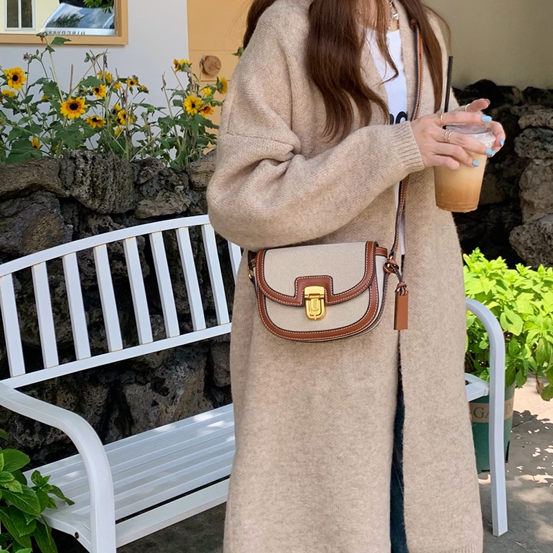 Túi Đeo Chéo Vai Màu Sắc Thời Trang Sành Điệu Dễ Phối Đồ Cho Nữ