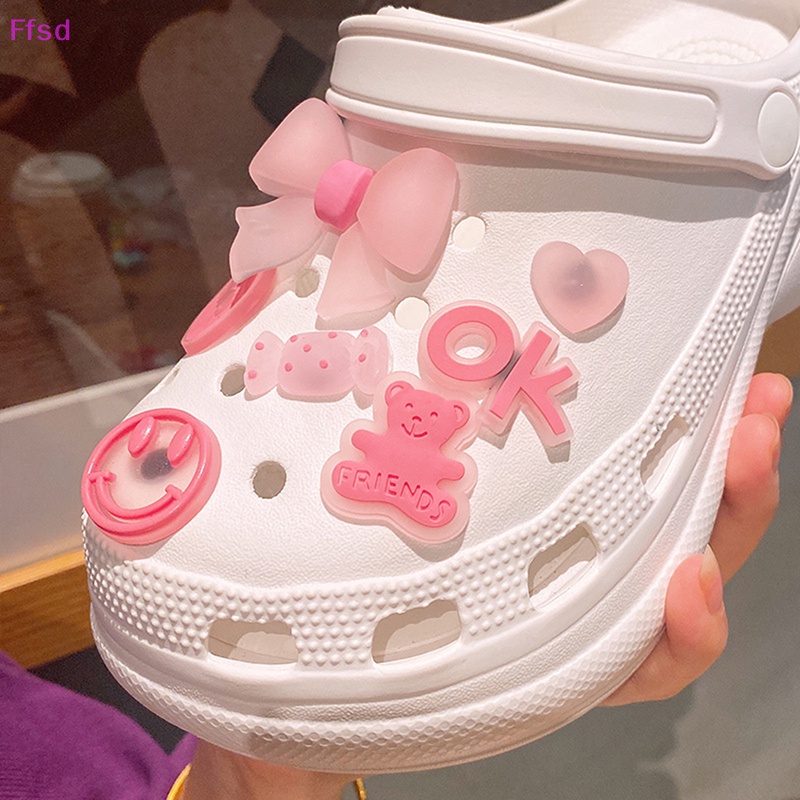 {Ffsd} Set 13 Phụ Kiện Trang Trí Giày Hình Hoa Hướng Dương Dạ Quang Bằng PVC Có Thể Tháo Rời