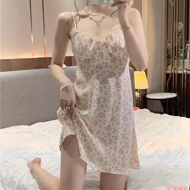 Đồ ngủ Hai Dây Có Mút Đệm Ngực In Hoa Dễ Thương Thời Trang Mùa Hè Quyến Rũ Cho Nữ
