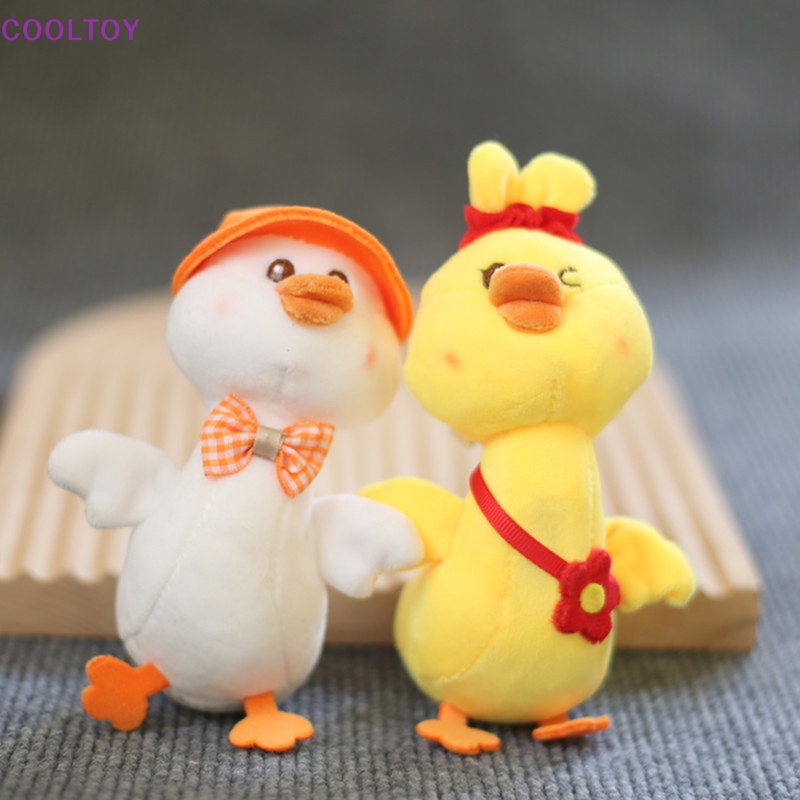 1 Vịt Nhồi Bông 15cm Đội Mũ Dễ Thương