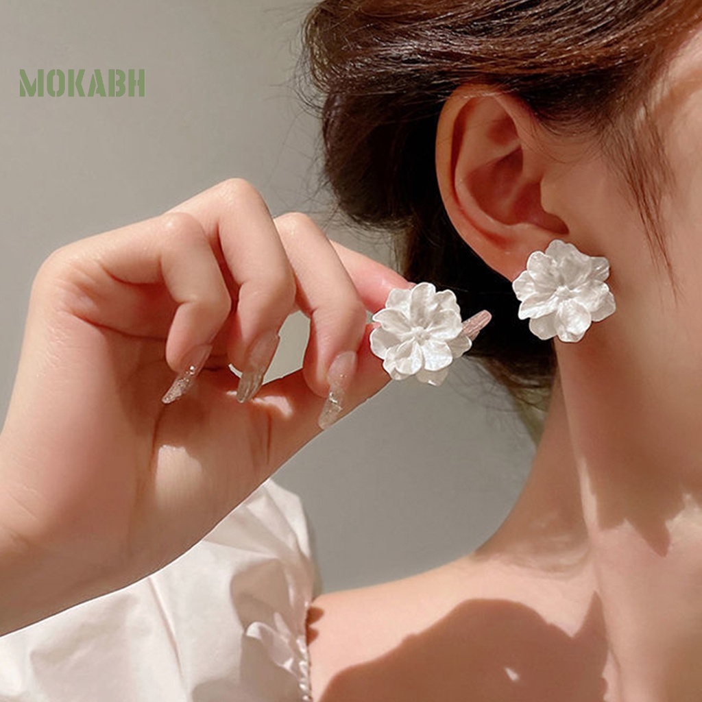 1 Đôi Bông Tai Hình Hoa Trắng Thanh Lịch Thời Trang Dành Cho Nữ