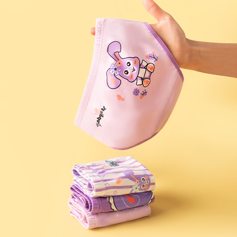 Cô Gái Ngắn Sịp Tinh Khiết Lớp a