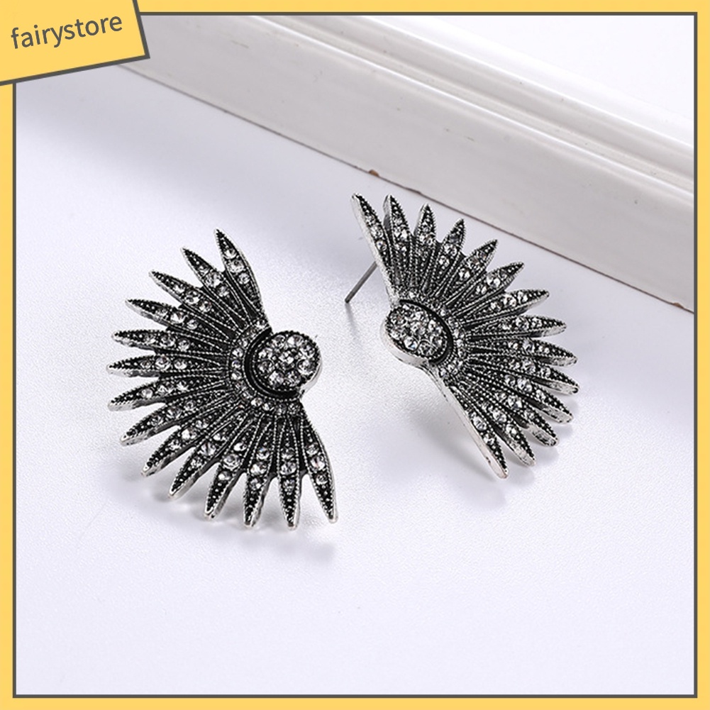 Bông Tai Hình Cánh Vỏ Sò Đính Đá Sang Trọng