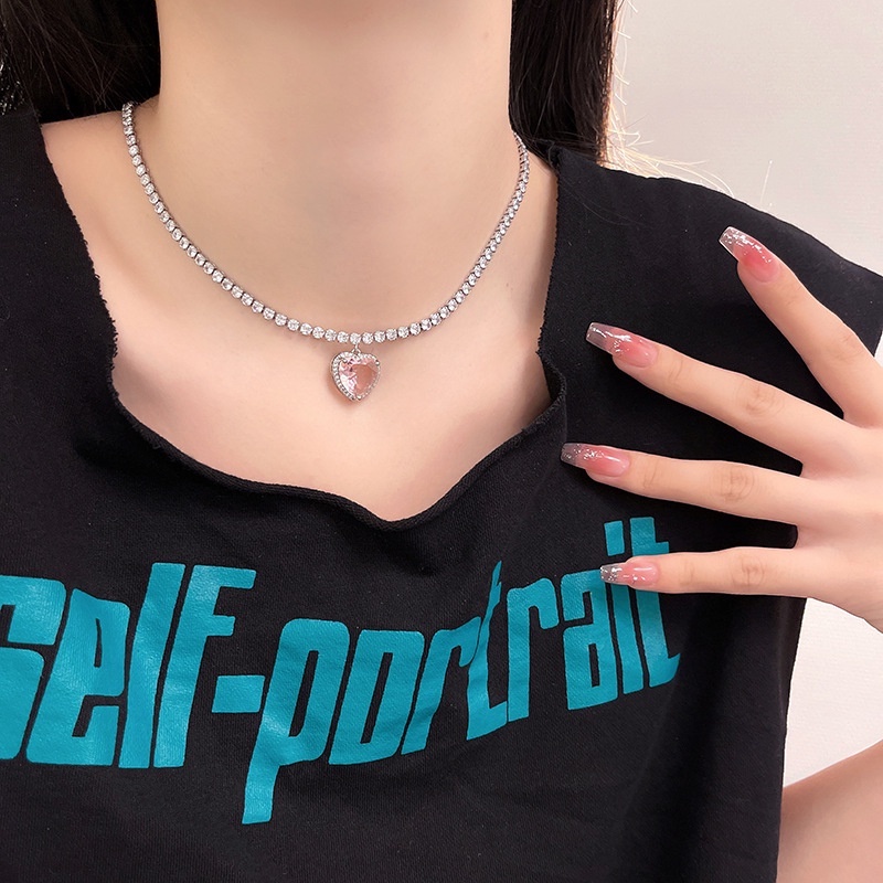 Vòng cổ Mặt Trái Tim Đính Đá Zircon Hồng Sang Trọng Cho Nữ