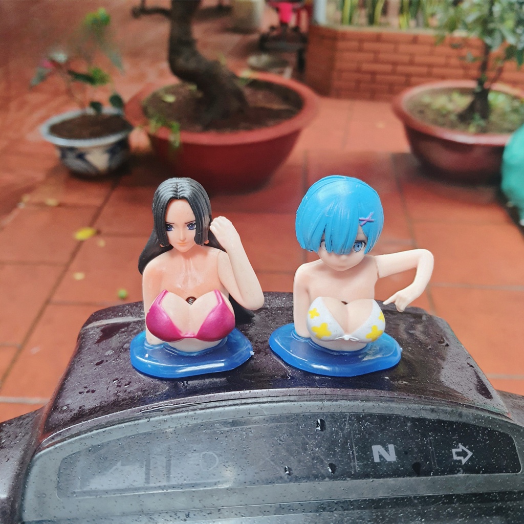 Mô hình nhân vật Anime lắc ngực Kanako gắn xe máy, ô tô, bàn làm việc Shop Mẹ Sam - YKD