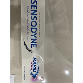 Kem đánh răng Sensodyne Rapid Action Giảm ê buốt nhanh 100g