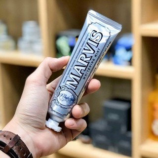 Kem Đánh Răng Marvis Whitening Mint