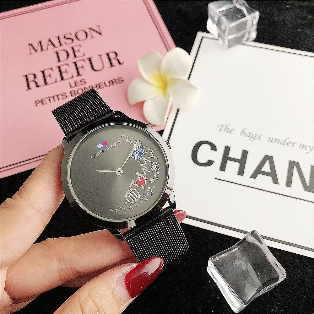 Đồng Hồ Đeo Tay Tommy Hilfiger Mặt Tròn Đính Đá Thời Trang Cho Cặp Đôi