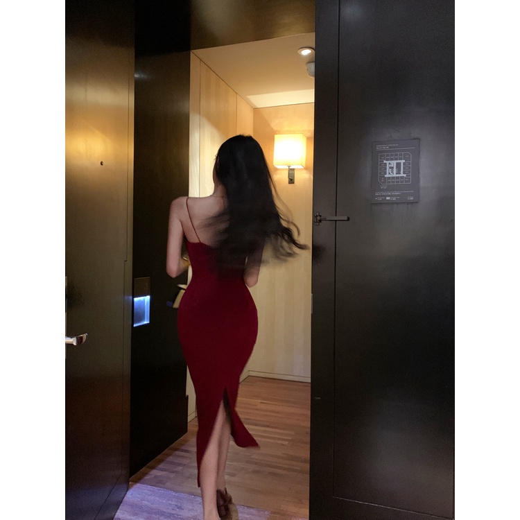 Đầm Nhung Xẻ Hông Cao Cấp Gợi Cảm Màu Đỏ Tía Phong Cách Pháp Cho Nữ